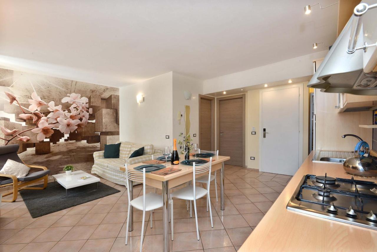 Antiche Rive Holidays Apartments サロ エクステリア 写真