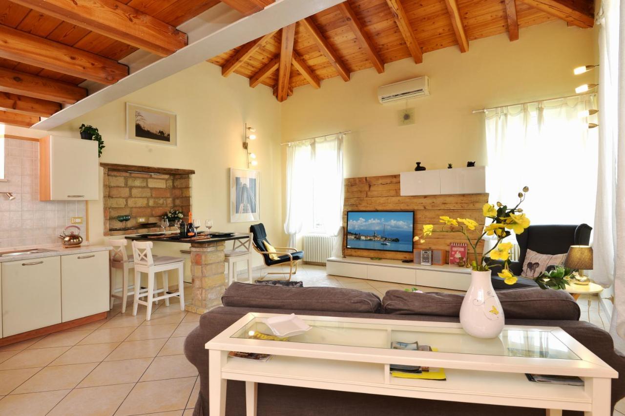 Antiche Rive Holidays Apartments サロ エクステリア 写真