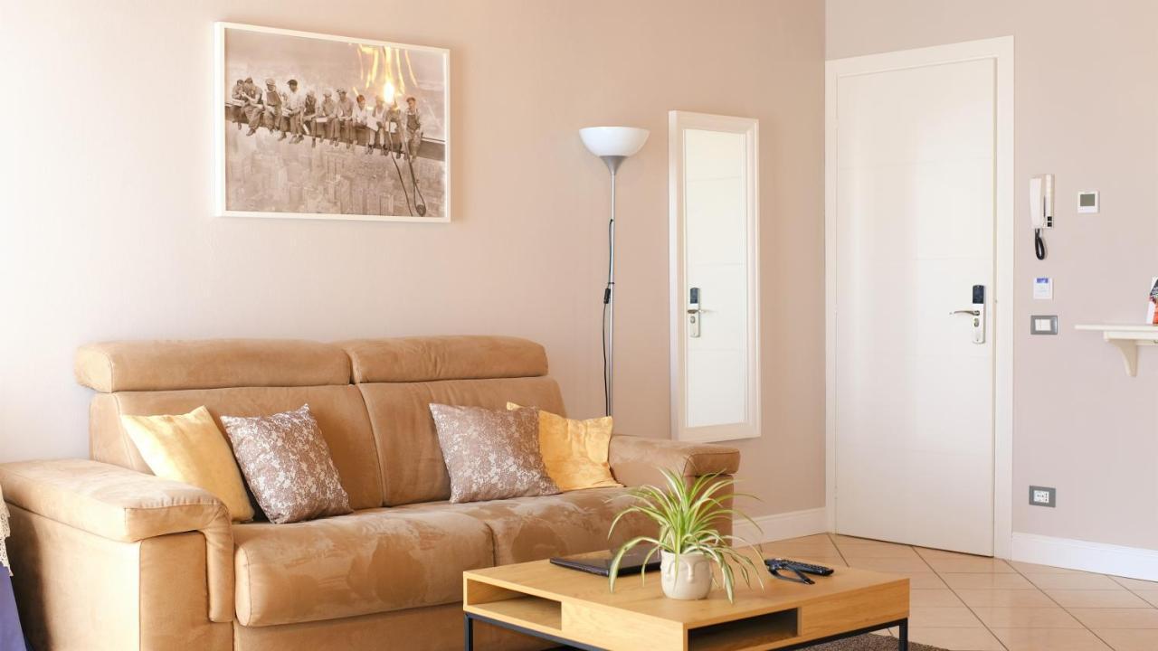 Antiche Rive Holidays Apartments サロ エクステリア 写真