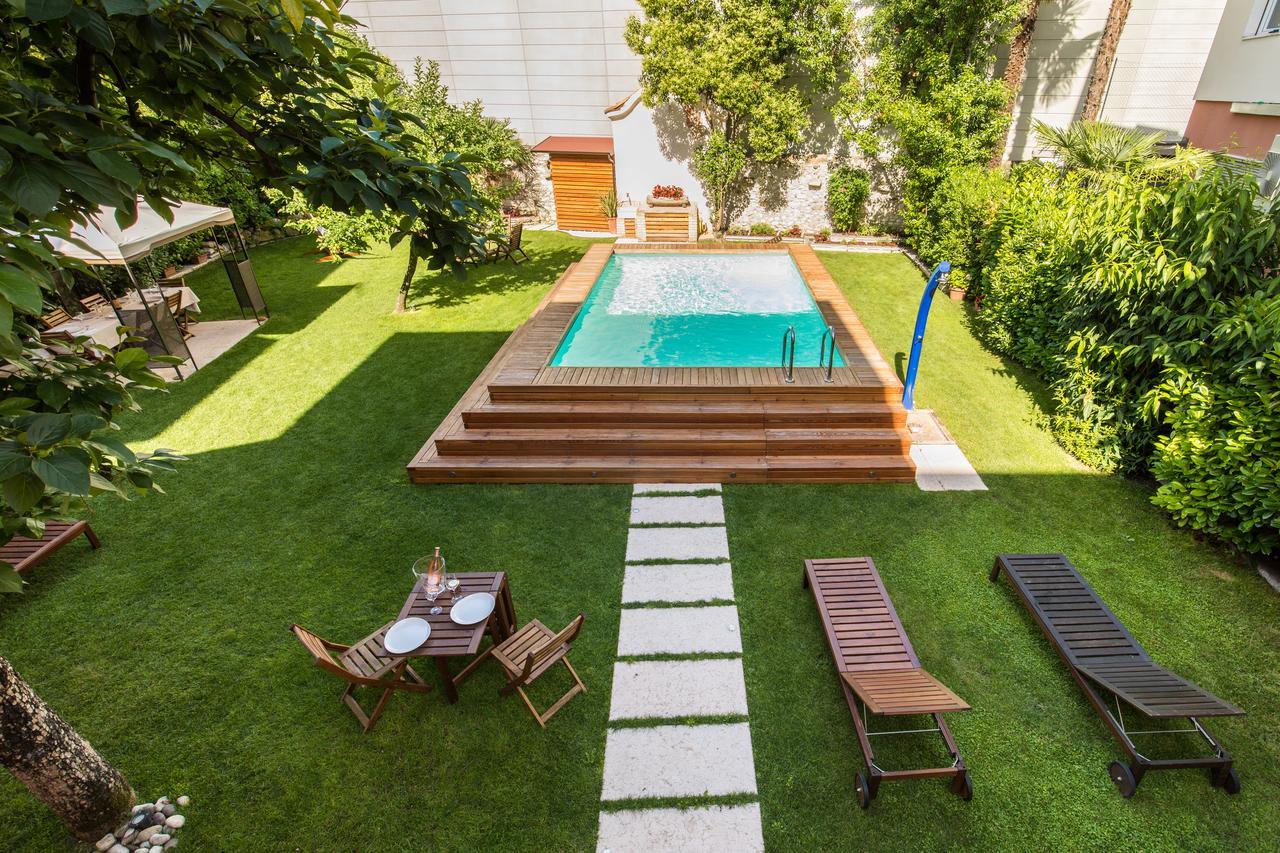 Antiche Rive Holidays Apartments サロ エクステリア 写真