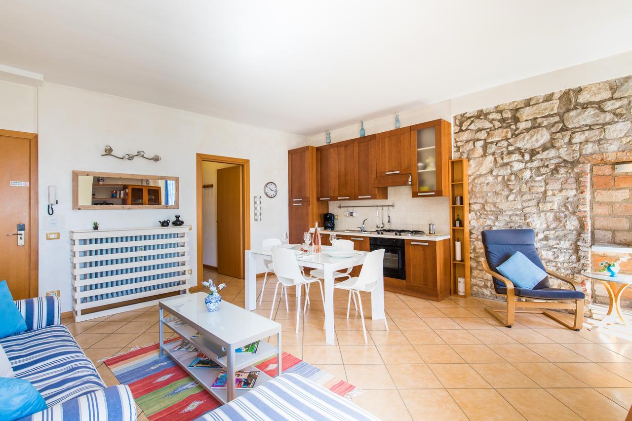 Antiche Rive Holidays Apartments サロ エクステリア 写真